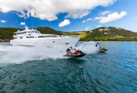 7 reasons to charter Sea Falcon at her discounted rate