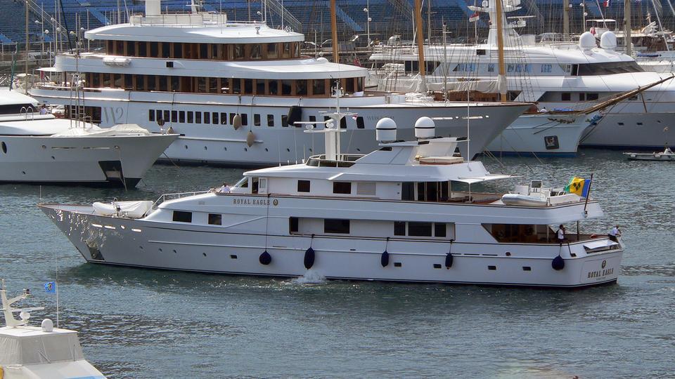 yacht Natalia V