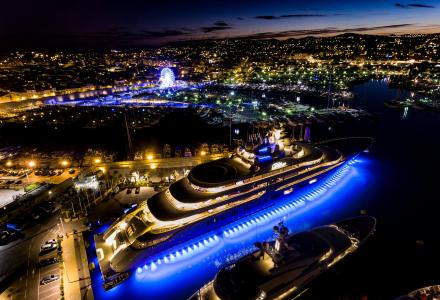 Megayacht Dilbar shining in Antibes