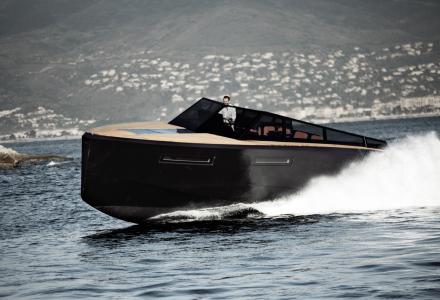 Evo Yachts 43 arrives in Spain