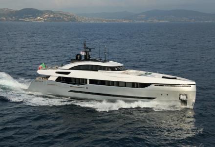 Columbus Yachts to display Eleonora III in Fort Lauderdale