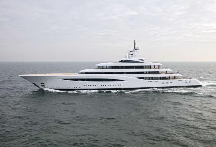 Official images of Feadship Vertigo during sea trials released