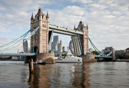 Damen Game Changer debuts in London