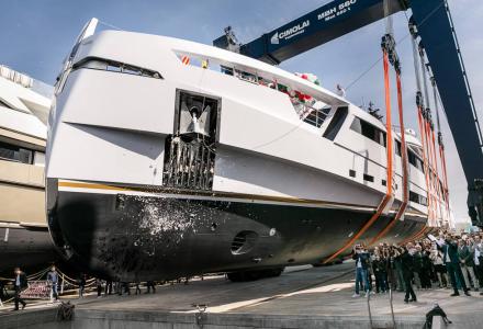 Rossinavi delivers superyacht Aurora