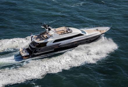 Van der Valk launches 23m yacht Valencia