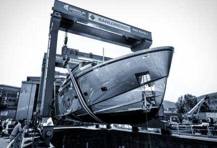 First Sanlorenzo SX88 makes a splash