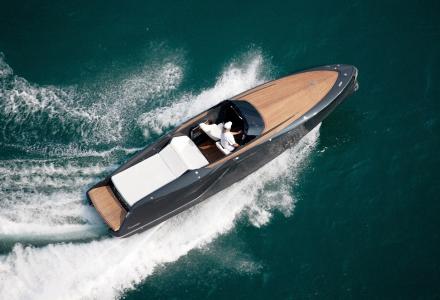 Frauscher’s new 858 Fantom Air Flies at 45 Knots.