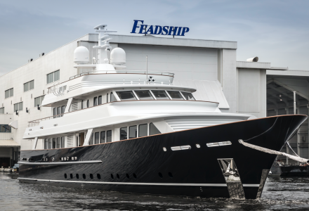 Feadship launch classic 47m Project 697