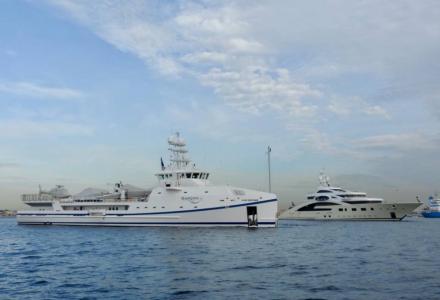 Video: Ace and her support ship Garcon spotted in Gibraltar