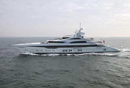 Video: Bilgin flagship 80m moves to new shipyard