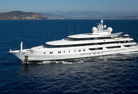 Auction of the billionaire's 95-metre superyacht Indian Empress failed