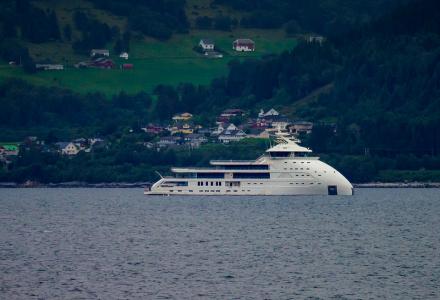 88-metre X-bow superyacht Olivia O on sea trials