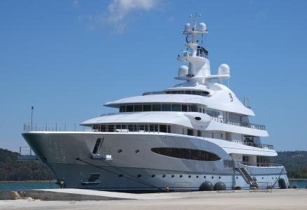 Crew member found dead on 93-meter Mayan Queen IV