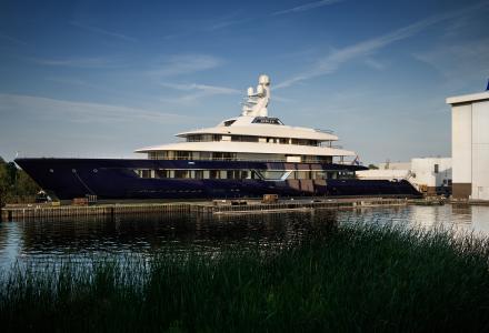 Amazing footage of new 87-metre superyacht Lonian