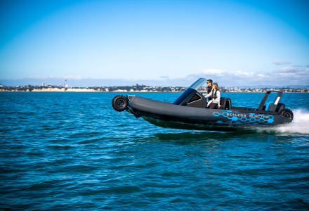 Better, faster and more powerful amphibious craft : Sealegs Electric E4
