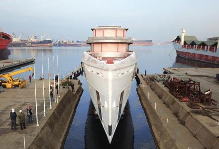 56m Perini Navi Voyager moves closer to completion