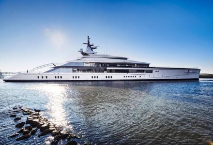 Oceanco delivers 109m Bravo Eugenia to Dallas Cowboys owner