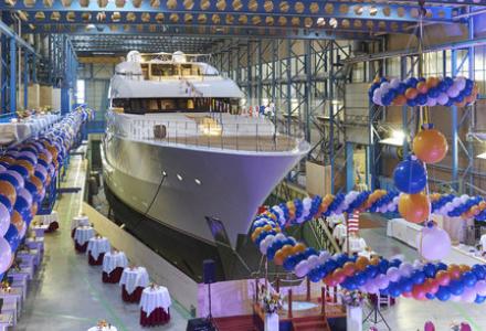 Feadship launch 66m Vanish