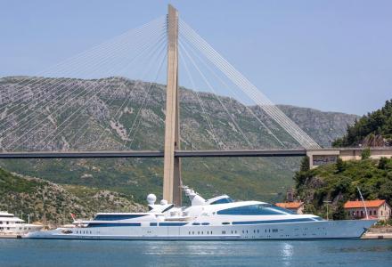 141m superyacht Yas spotted in Dubrovnik