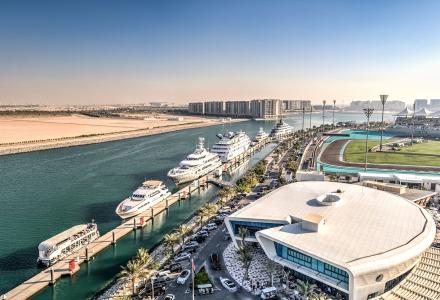 Yas Marina prepares for Formula 1 Grand Prix