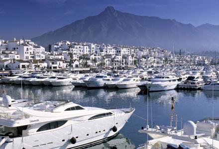 Spain simplifies the process of issuing charter licenses
