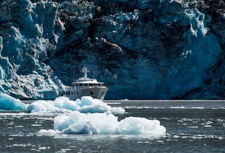 Espiritu Santo undergoing refit at Ocea