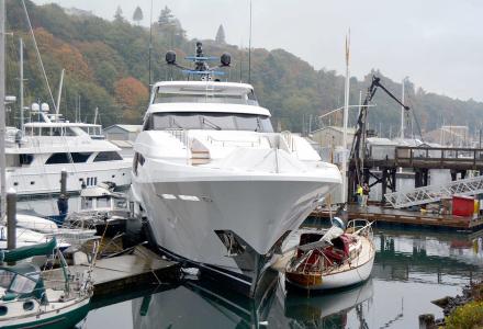 38m superyacht Westport 125 slams into a dock and damages vessels in Washington