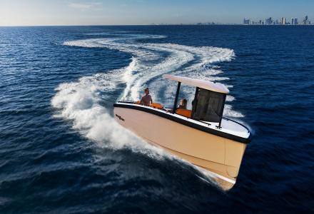 DutchCraft premieres all-electric multi-purpose tender