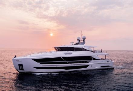 The latest Horizon FD102 superyacht has been launched