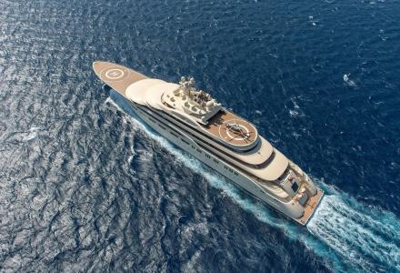 156m superyacht Dilbar, owned by Russian oligarch, has been seen in Hamburg
