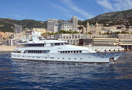 The 45m yacht Amorazur II has been recently seen in Monaco