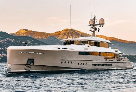 A new owner found for Rossinavi 50m yacht Endeavour 2 