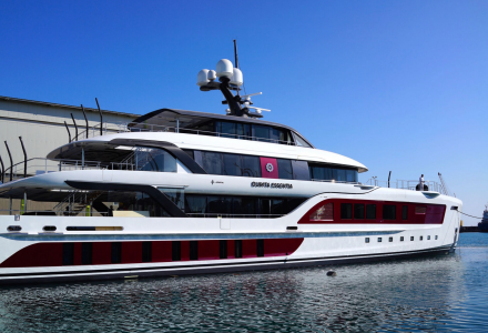 55m Quinta Essentia hits the water