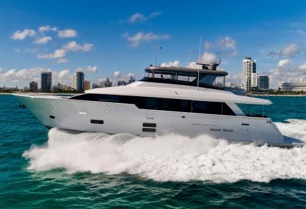 28m SnowGhost Sold by Denison Yachting