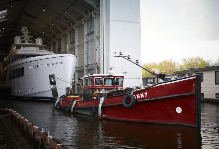 42.5m Callisto Launched by Feadship 