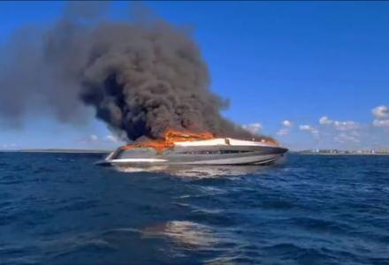 27m Hooligan Caught Fire and Sunk Near Tallinn