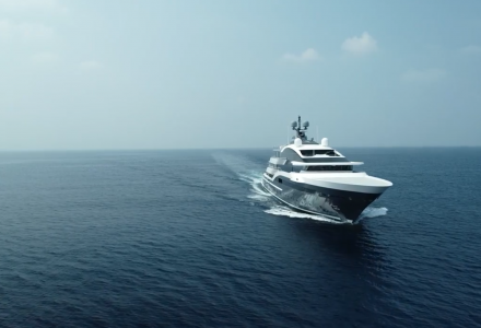 Video of the Day: Dar Sailing to Singapore
