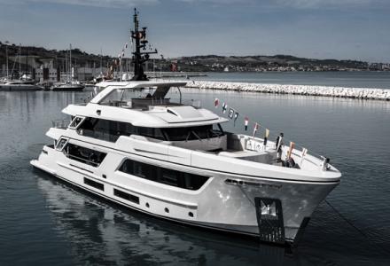 First 35m RJ 115 Explorer Launched by CdM 