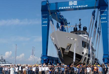 Custom Line's Second 140 Flagship Hits the Water