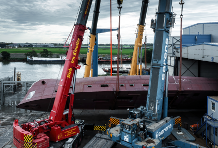 Moonen Yachts Achieves Milestone: Steel Hull of Latest Martinique Flipped