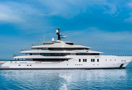 72m M/Y 139 Delivered by CRN