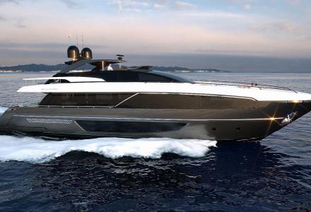 New Riva 100 Corsaro is in build