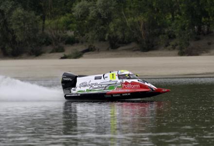 Riva Classiche Partners with Guido Cappellini to Set New Powerboat Record