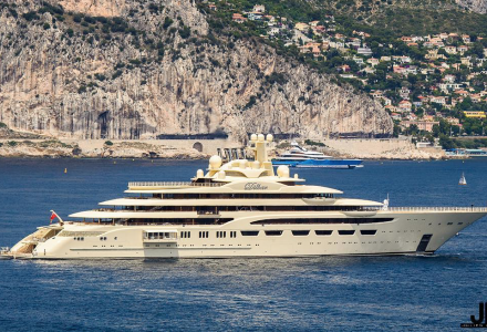 Dilbar spotted in the South of France
