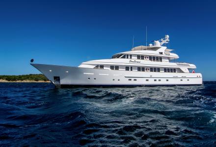 ROYAL VAN LENT/ FEADSHIP - Yacht Harbour