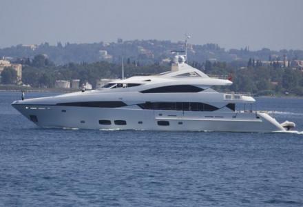 yacht Lucien