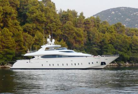 yacht Tuscan Sun