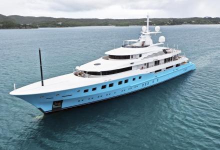 yacht Axioma