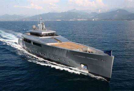 yacht Falco Moscata