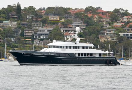 yacht Dorothea III